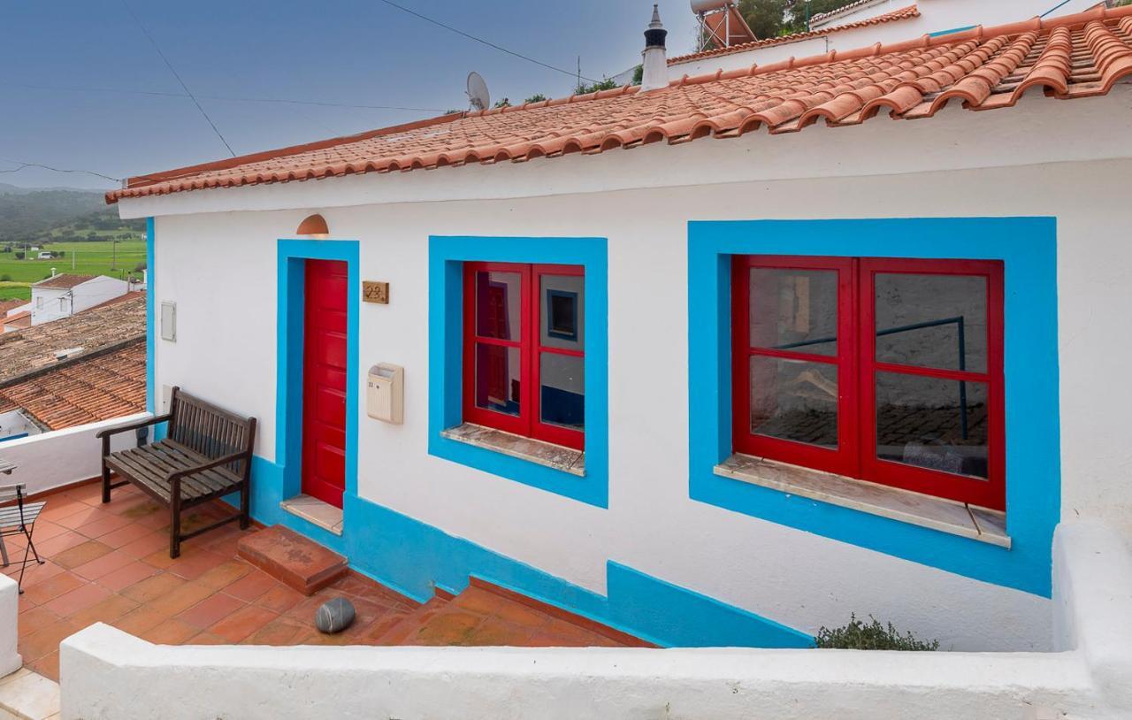 Hostal Hillside 2 Aljezur Old Town Exterior foto
